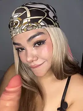 Snapshot of Dakota-Lona chatting on 03-09-26, 09:08 Dakota-Lona online show from 03-09-26, 09:08