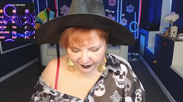 Kira Kenett online show from 10-26-25, 08:42