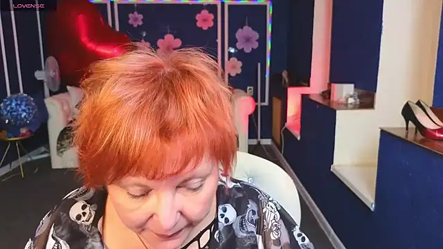 Kira Kenett online show from 04-23-26, 05:26