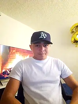 Snapshot of Angelito_10x chatting on 09-15-25, 07:47 Angelito 10x online show from 09-15-25, 07:47