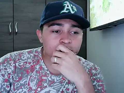 Snapshot of Angelito_10x chatting on 10-30-25, 02:57 Angelito 10x online show from 10-30-25, 02:57