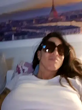 Snapshot of sexy7883 chatting on 11-21-25, 09:57 sexy7883 online show from 11-21-25, 09:57