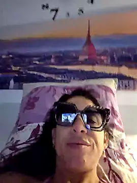 Snapshot of sexy7883 chatting on 11-23-25, 06:13 sexy7883 online show from 11-23-25, 06:13