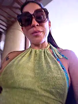 Snapshot of sexy7883 chatting on 12-02-25, 09:47 sexy7883 online show from 12-02-25, 09:47