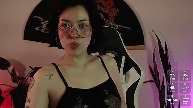 Ellyuwuw online show from 02-25-26, 12:42