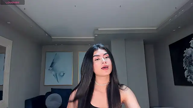 LucyWeiss  online show from 09-24-25, 08:12