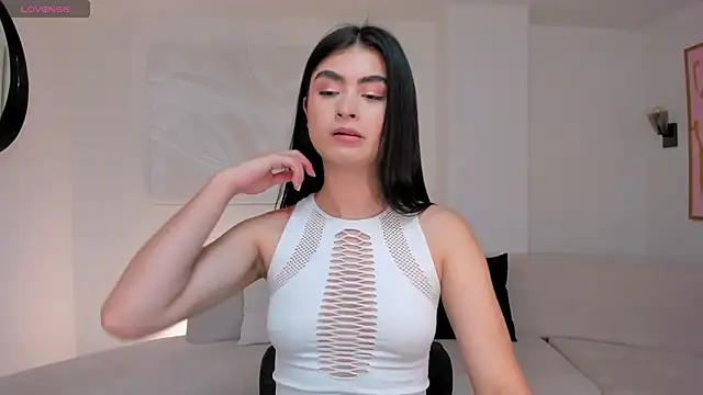 LucyWeiss  online show from 10-02-25, 08:05