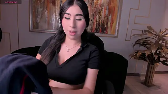 MayaMoretti  online show from 11-20-25, 04:12