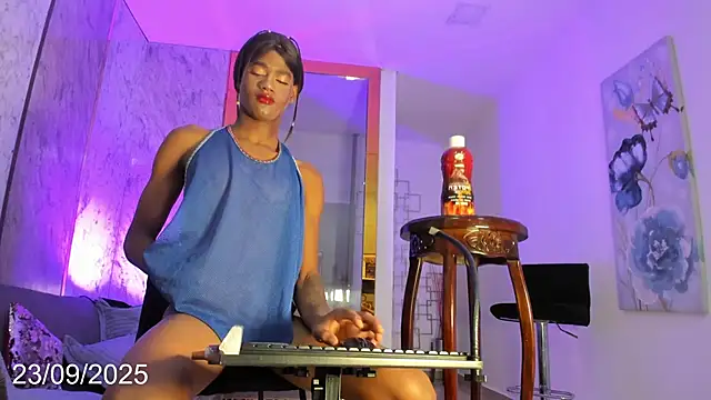 shantal chocolet online show from 09-23-25, 01:14