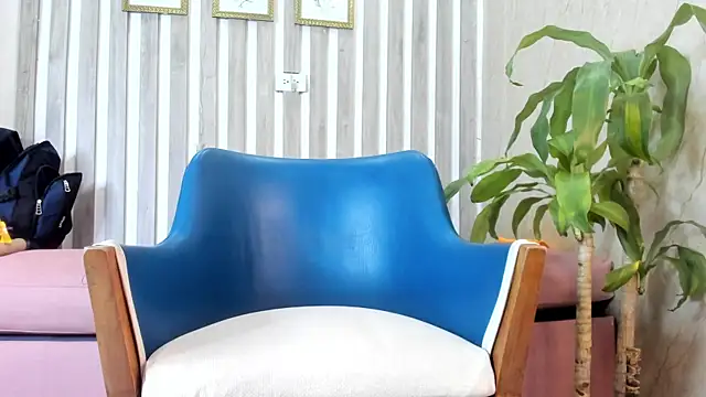 Snapshot of EthanGrey chatting on 09-10-25, 11:21 EthanGrey online show from 09-10-25, 11:21