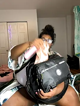 Snapshot of bunbun420247 chatting on 09-18-25, 11:01 bunbun420247 online show from 09-18-25, 11:01