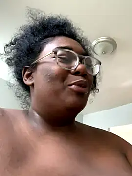 Snapshot of bunbun420247 chatting on 11-06-25, 04:08 bunbun420247 online show from 11-06-25, 04:08