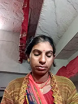 Snapshot of Mansi_ji chatting on 12-02-25, 11:56 Mansi ji online show from 12-02-25, 11:56