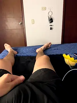 liamty luxor online show from 10-30-25, 03:41