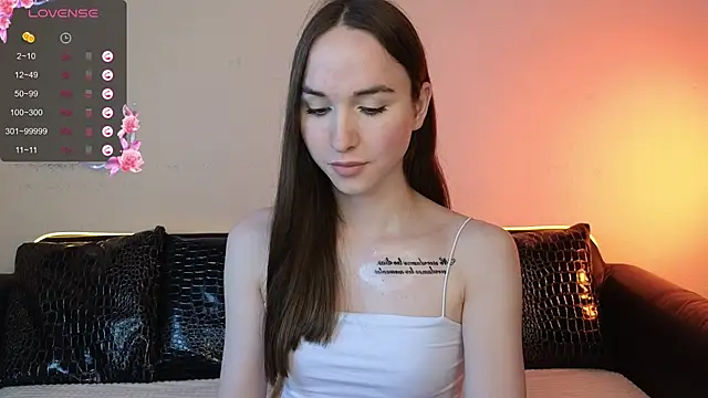 Snapshot of Angeel_Kate chatting on 09-19-25, 07:32 Angeel Kate online show from 09-19-25, 07:32