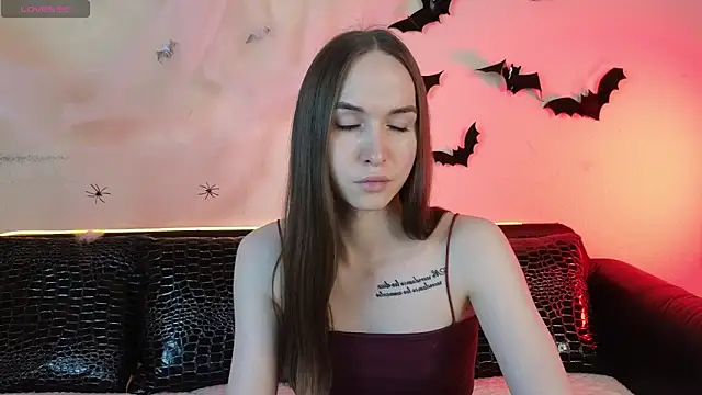 Snapshot of Angeel_Kate chatting on 10-22-25, 06:35 Angeel Kate online show from 10-22-25, 06:35