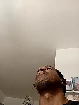 Snapshot of estrogeni chatting on 09-22-25, 07:27 estrogeni online show from 09-22-25, 07:27