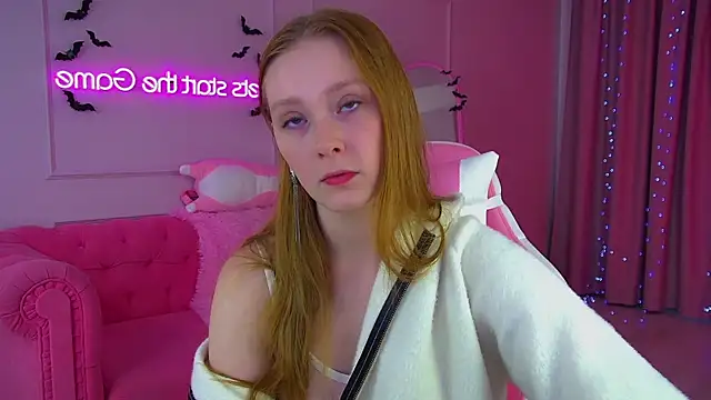 Snapshot of AgataFoxley chatting on 11-03-25, 07:09 AgataFoxley online show from 11-03-25, 07:09