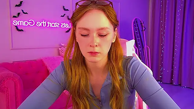 Snapshot of AgataFoxley chatting on 11-05-25, 06:08 AgataFoxley online show from 11-05-25, 06:08