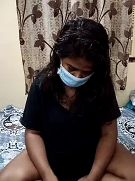 Snapshot of HAANNIAA chatting on 11-05-25, 07:47 HAANNIAA online show from 11-05-25, 07:47