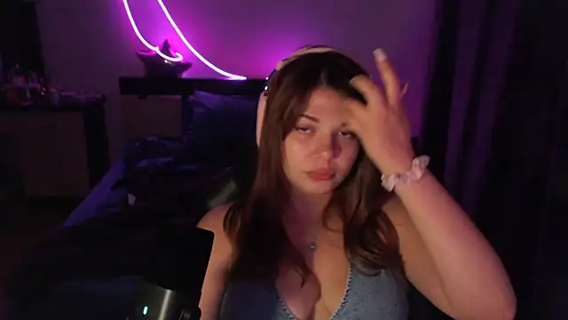 NutsGilmore online show from 10-18-25, 02:29