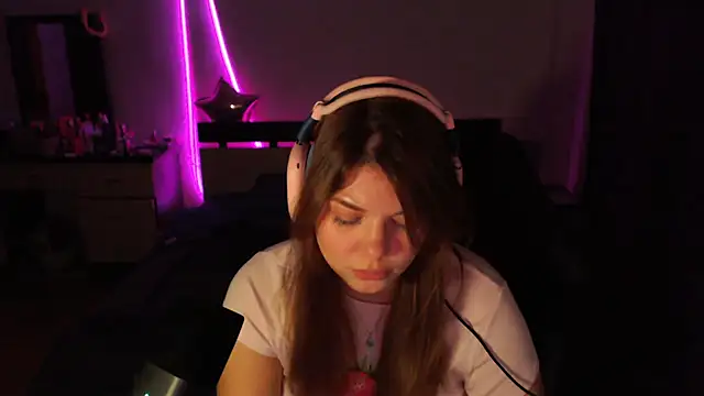 NutsGilmore online show from 10-25-25, 05:08