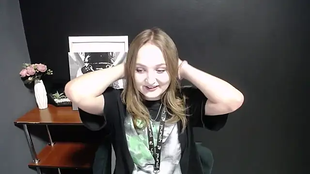 Mystic nikole online show from 09-11-25, 12:38