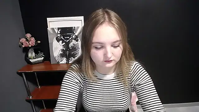 Mystic nikole online show from 10-22-25, 12:16