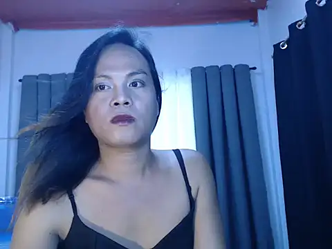 Snapshot of sexy_Bella09 chatting on 10-24-25, 01:46 sexy Bella09 online show from 10-24-25, 01:46