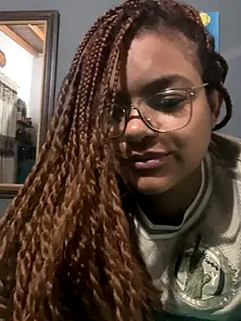 Snapshot of Hill_Brownie chatting on 12-15-25, 08:29 Hill Brownie online show from 12-15-25, 08:29