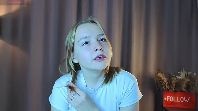 Snapshot of VinnieSerrano chatting on 09-17-25, 01:02 VinnieSerrano online show from 09-17-25, 01:02