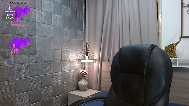 Iantwink18 online show from 10-29-25, 08:43