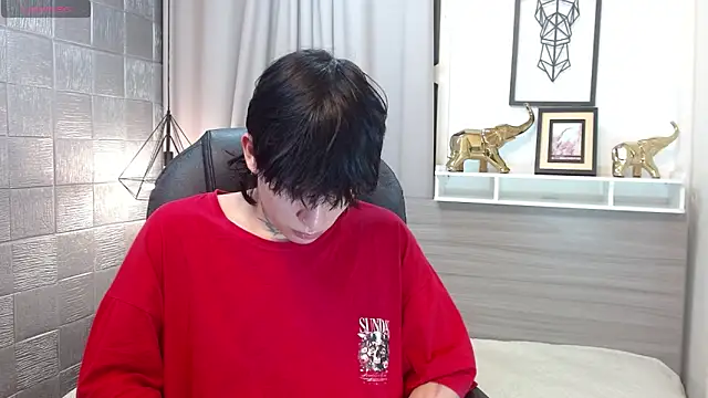 Iantwink18 online show from 12-20-25, 06:42