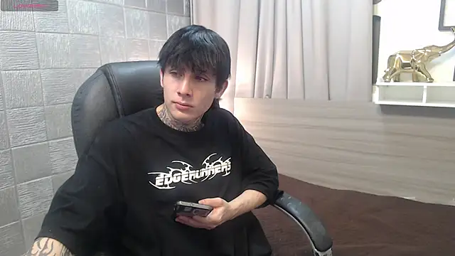 Iantwink18 online show from 01-15-26, 03:55