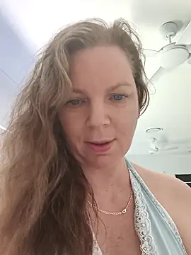 aussiepeaches online show from 04-09-26, 02:22