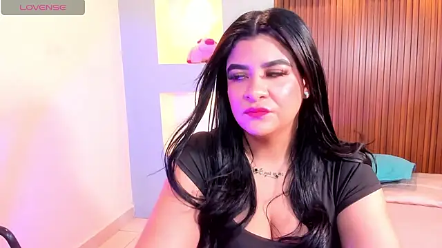 Snapshot of TianaGlow26 chatting on 10-09-25, 07:34 TianaGlow26 online show from 10-09-25, 07:34