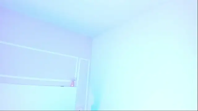 Snapshot of TianaGlow26 chatting on 10-19-25, 06:52 TianaGlow26 online show from 10-19-25, 06:52