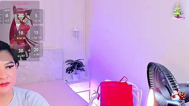 Snapshot of TianaGlow26 chatting on 11-17-25, 07:19 TianaGlow26 online show from 11-17-25, 07:19