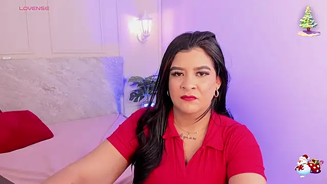 Snapshot of TianaGlow26 chatting on 11-25-25, 07:47 TianaGlow26 online show from 11-25-25, 07:47