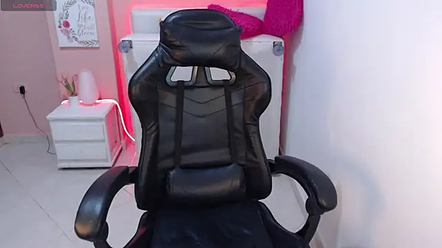 Cherrykissxx online show from 10-20-25, 06:36