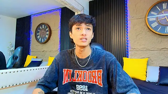 Lean Portman online show from 04-30-26, 02:12