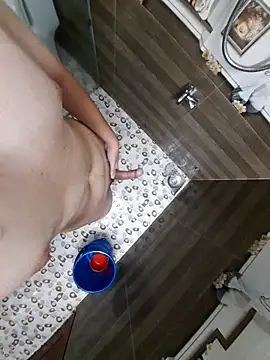 winter0cold  online show from 10-10-25, 07:07