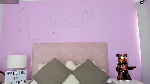 EmaRae1499 online show from 09-25-25, 07:28