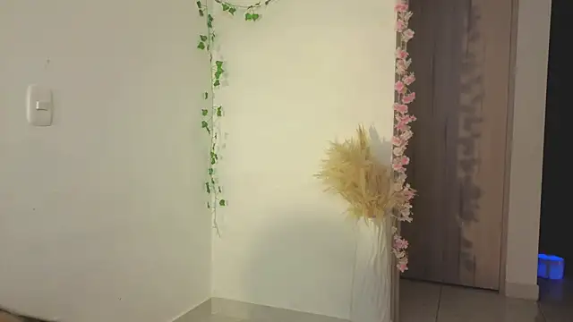 Snapshot of 0ne_0f_0ne chatting on 10-05-25, 03:05 0ne 0f 0ne online show from 10-05-25, 03:05