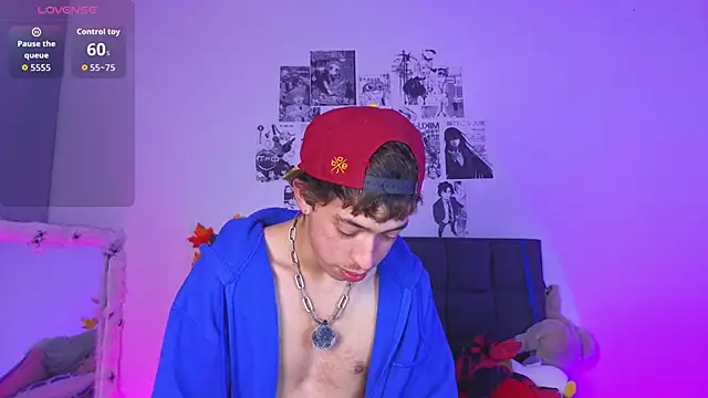 Snapshot of Otter_Star chatting on 10-05-25, 08:34 Otter Star online show from 10-05-25, 08:34