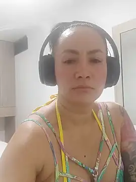 Anilina1212 online show from 10-28-25, 04:27