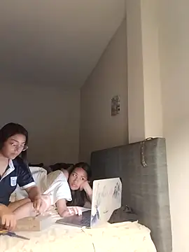 Snapshot of Venuxx chatting on 11-20-25, 03:28 Venuxx online show from 11-20-25, 03:28