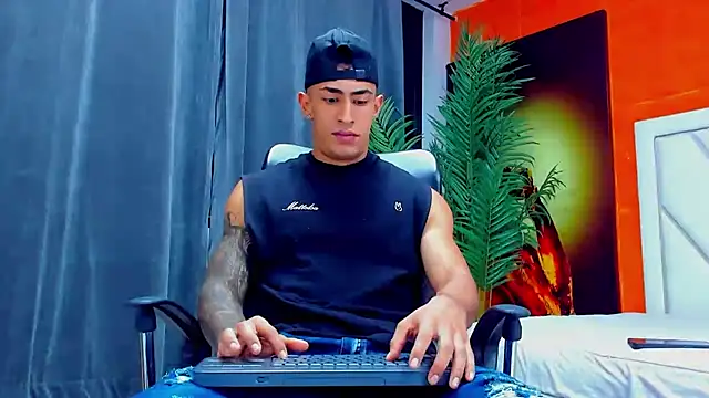 Snapshot of adrian_ray chatting on 03-16-26, 12:09 adrian ray online show from 03-16-26, 12:09