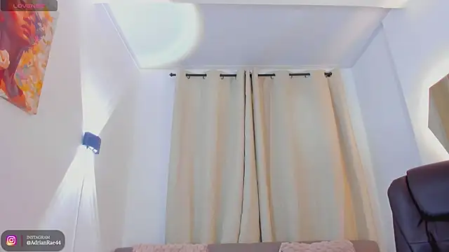 Snapshot of adrian_ray chatting on 04-14-26, 12:33 adrian ray online show from 04-14-26, 12:33