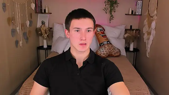 David  Diamond online show from 10-04-25, 04:05